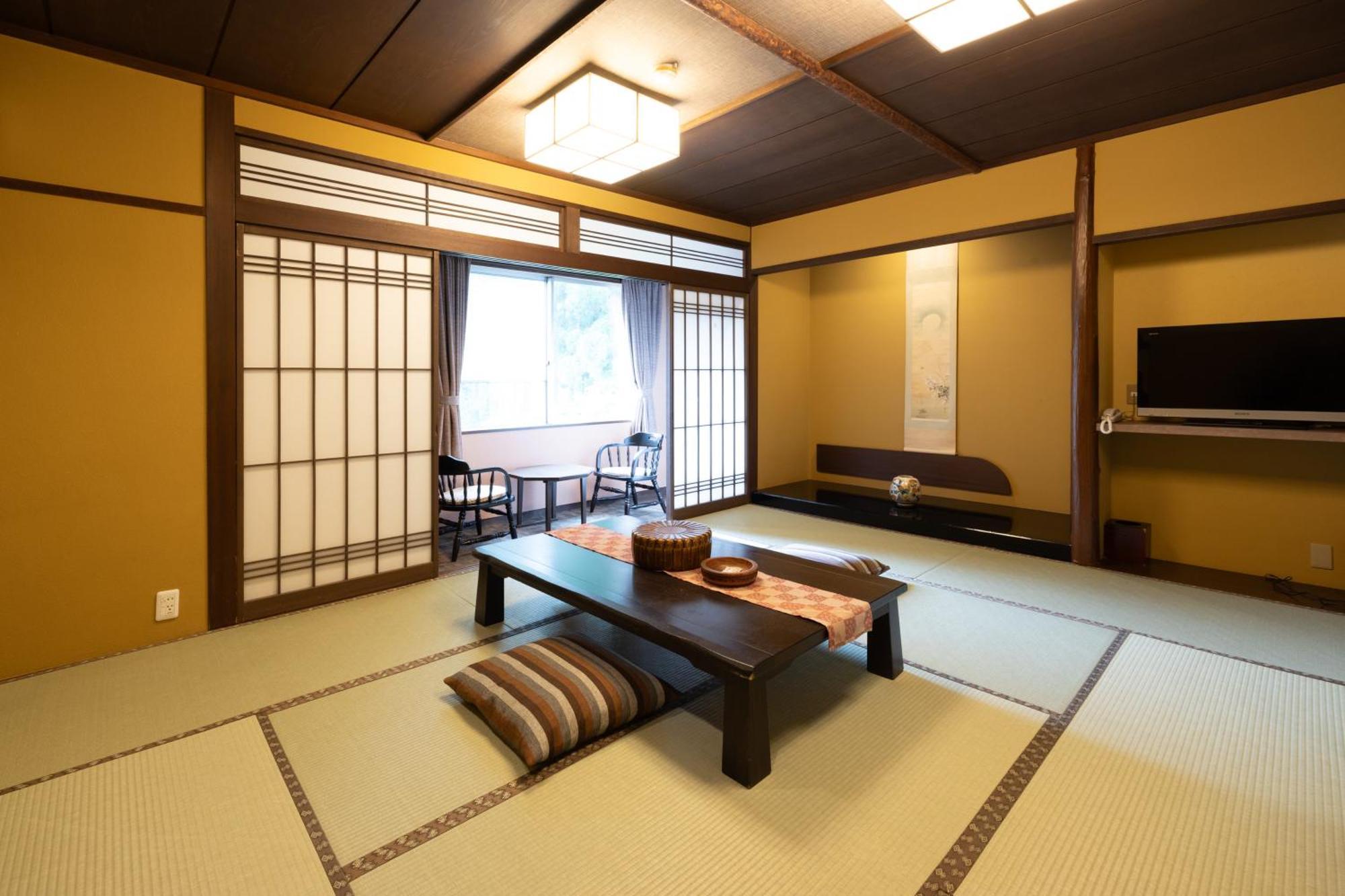 Hakusan Ichirino Kogen Hotel Roan מראה חיצוני תמונה