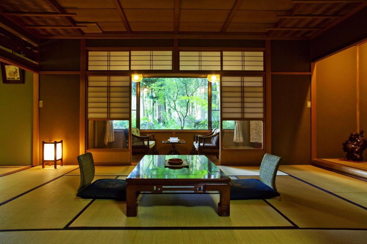 Hakusan Ichirino Kogen Hotel Roan מראה חיצוני תמונה